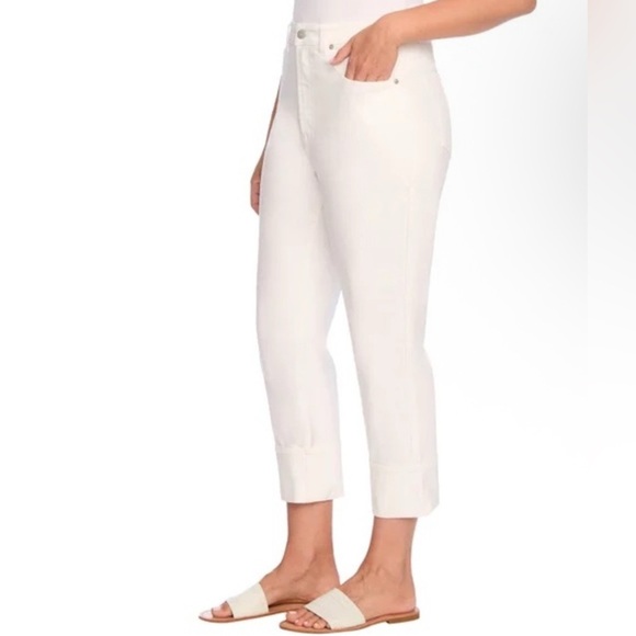 NWT six 8/29 FRYE cropped jeans. Can be unfolded. In white - Picture 2 of 5